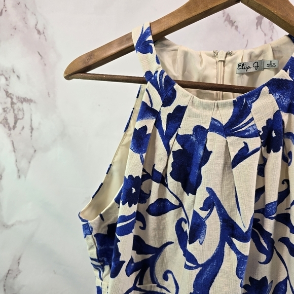 Eliza J Dress Women 8 Medium Floral White Blue Sheath A Line Pleated Tank Flare - Picture 2 of 12
